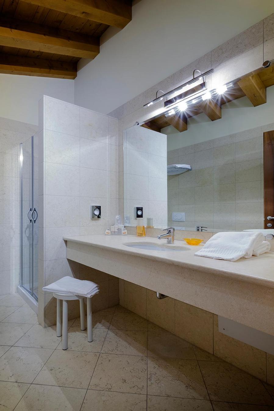 Hotel Purlilium Porcia Bagian luar foto